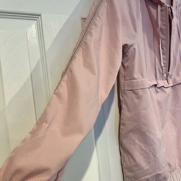 Lululemon light pack pullover pink size 2 - Picture 9 of 13